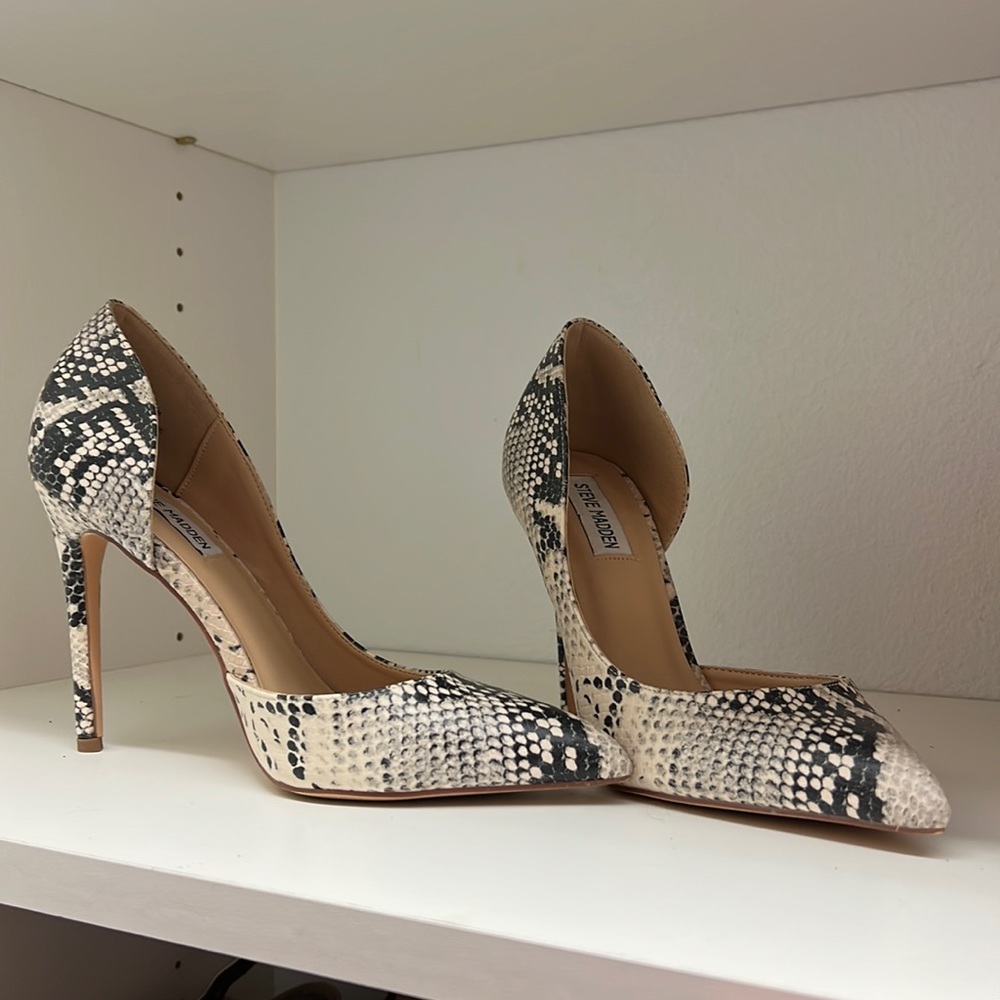 Steve Madden Heel - Picture 2 of 5